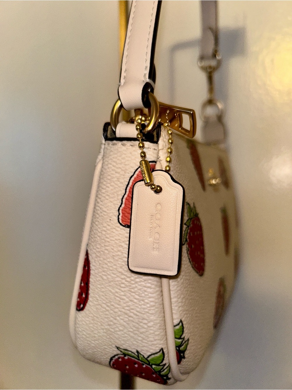 Coach Nolita 19 With Strawberry Print .  New Never been used. - Picture 5 of 9